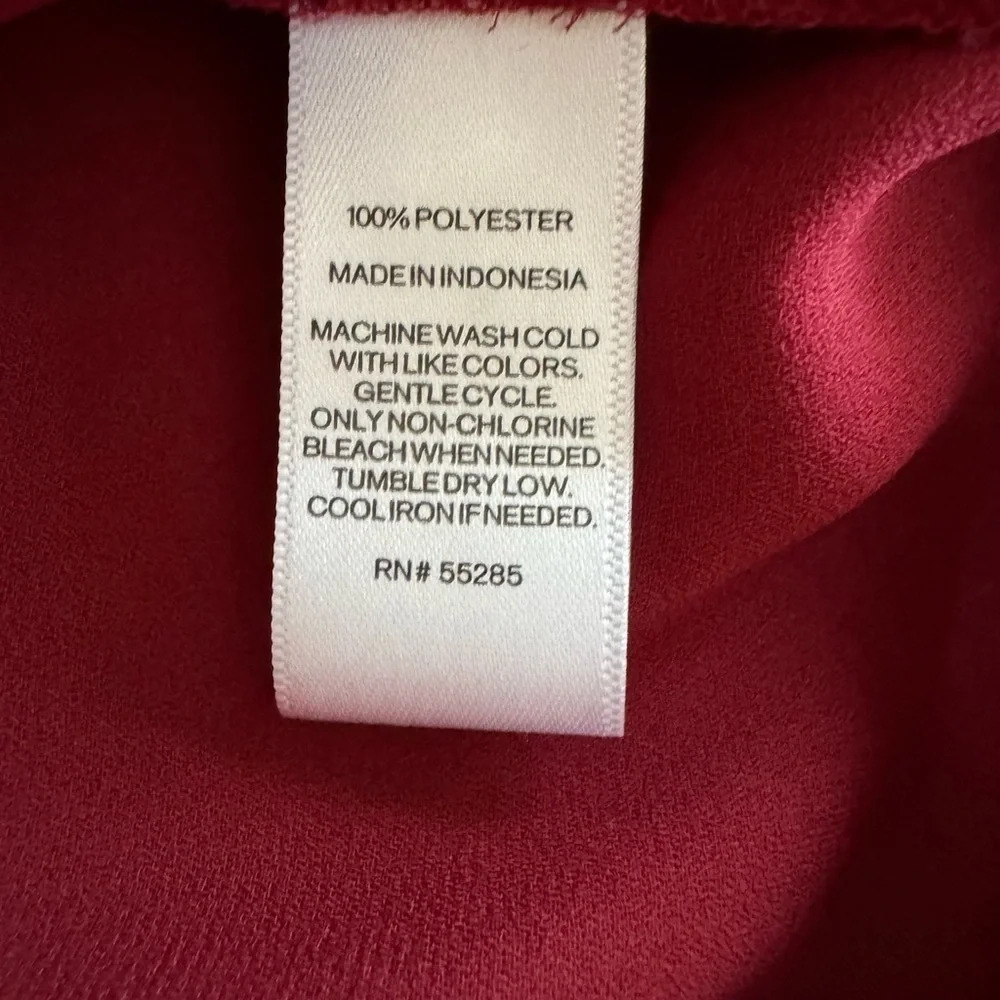 Express Lightweight Long Sleeve Top Loose Fit Strap V Neckline Red Size… - Picture 8 of 8